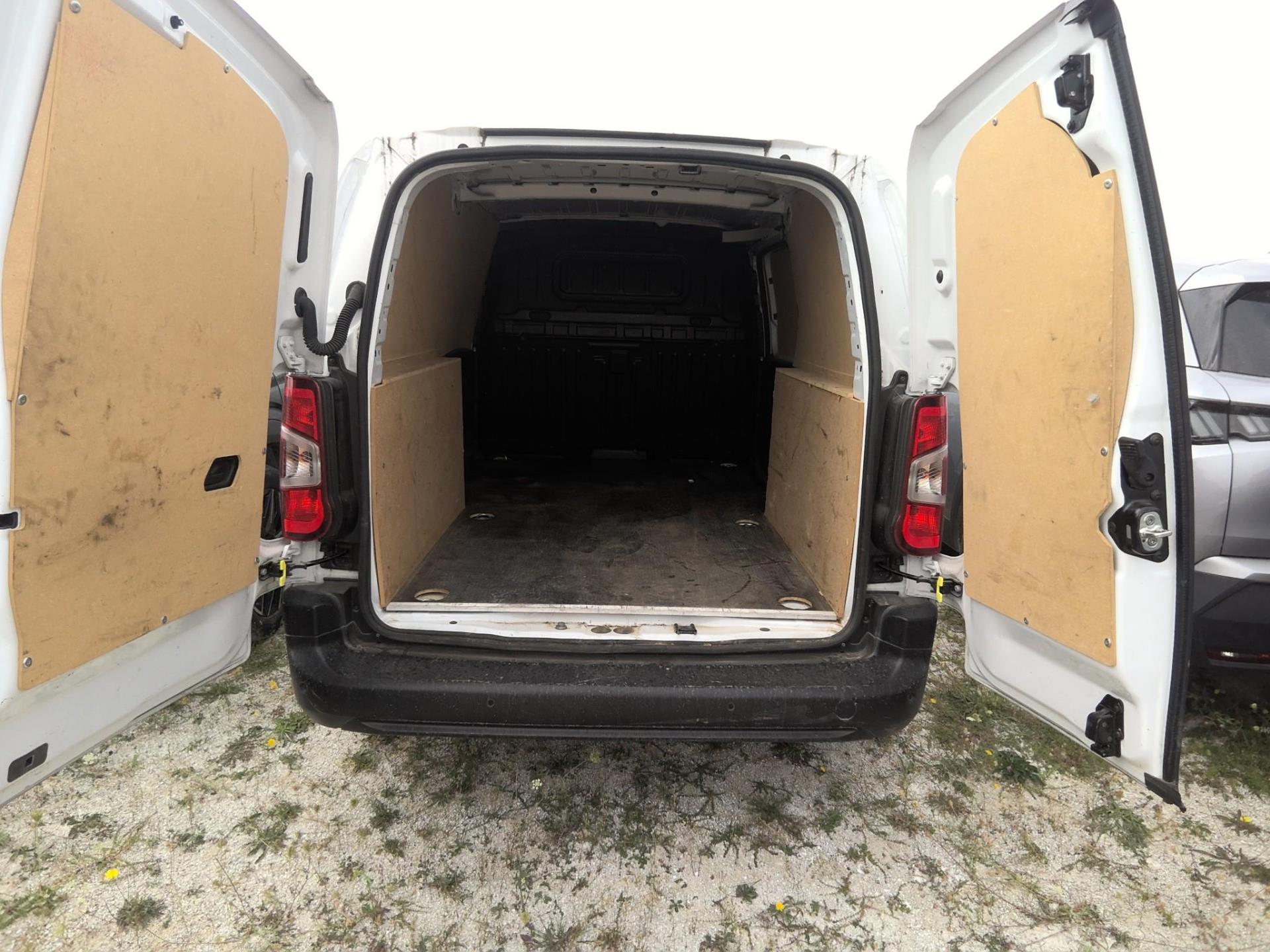 Citroen BERLINGO VAN TAILLE XL 950KG BLUEHDI 100 S&S BVM6  2023