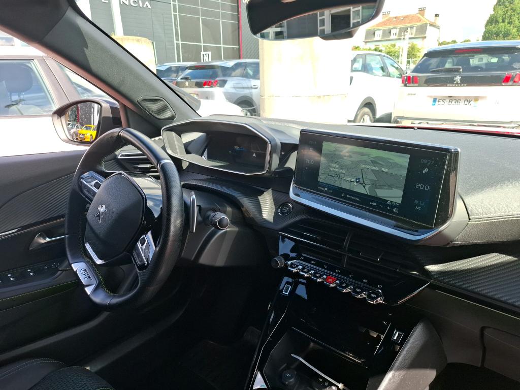 Peugeot 2008 PureTech 130 S&S EAT8 GT 2022