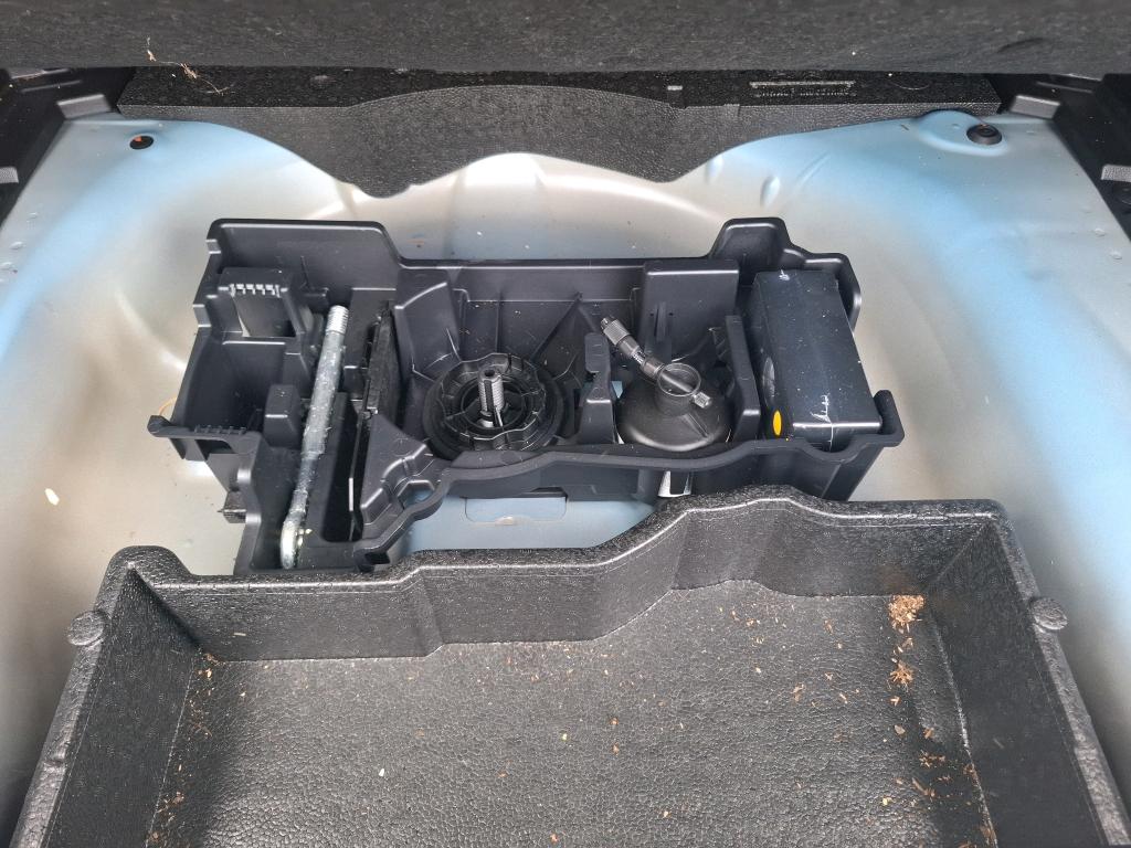 Peugeot 2008 PureTech 130 S&S EAT8 Allure 2024