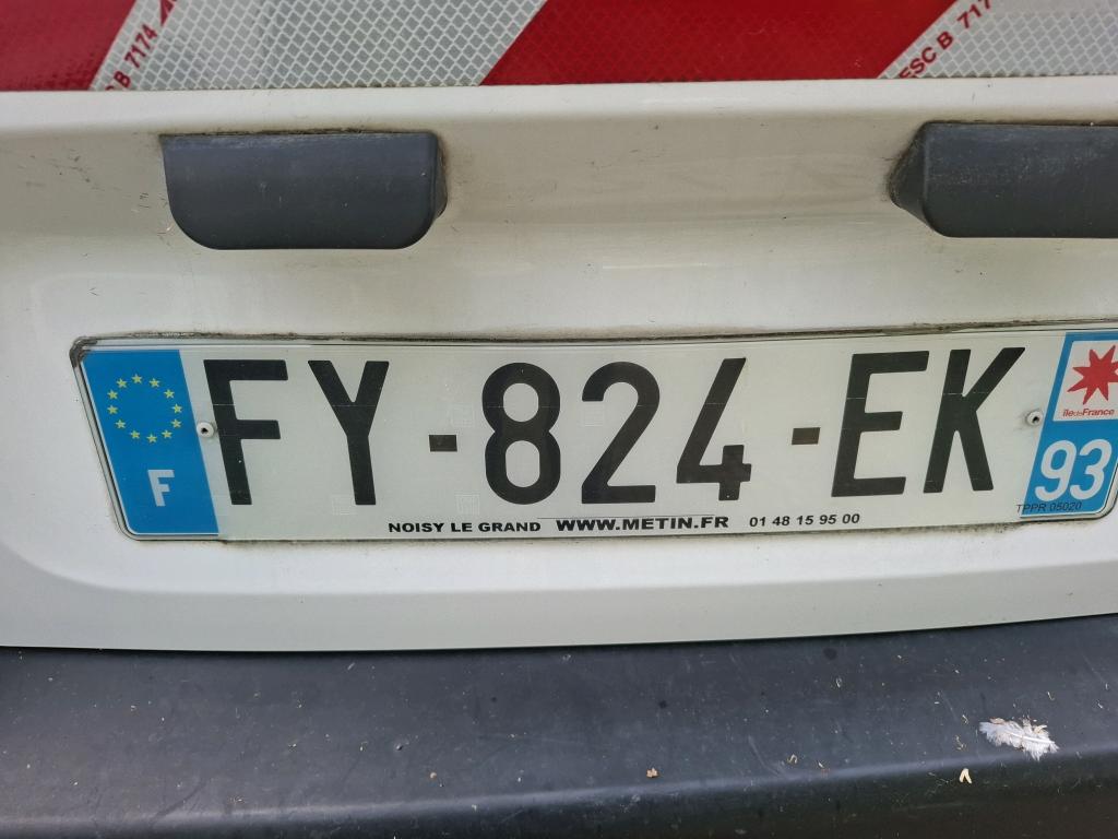 Peugeot PARTNER FOURGON LONG 950 KG BLUEHDI 130 S&S EAT8 ASPHALT 2021