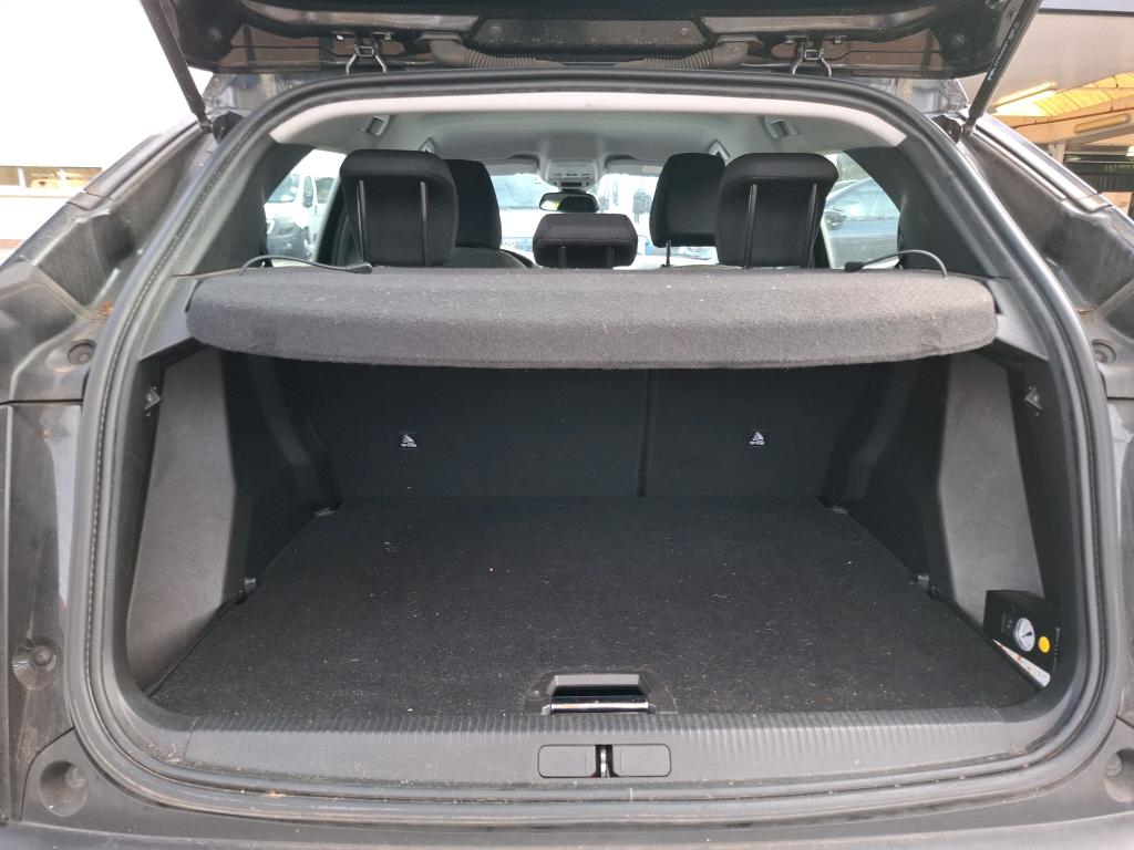 Peugeot 2008 PureTech 130 S&S BVM6 Active Pack 2022