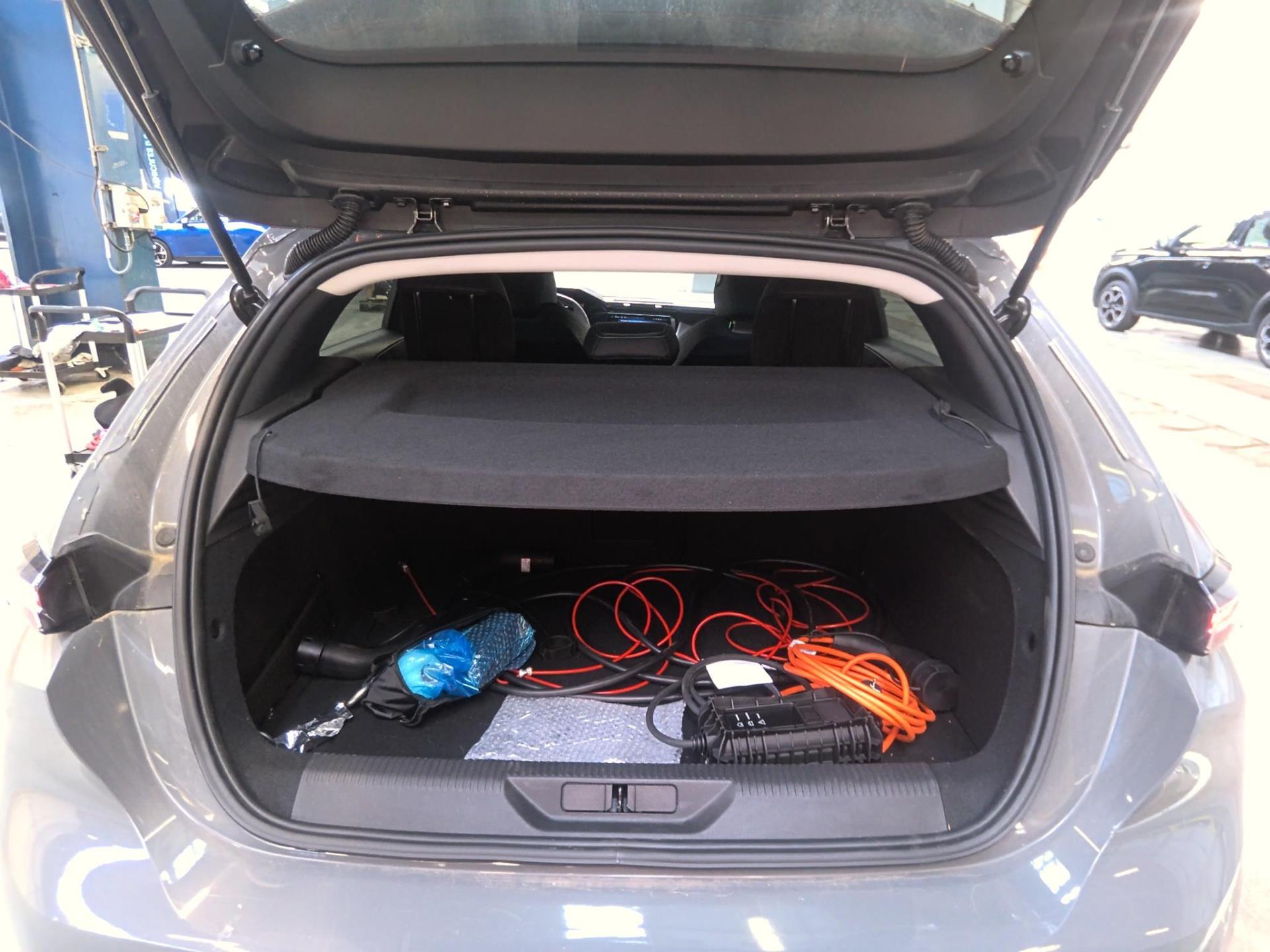 Peugeot 308 PHEV 180 e-EAT8 Allure 2024