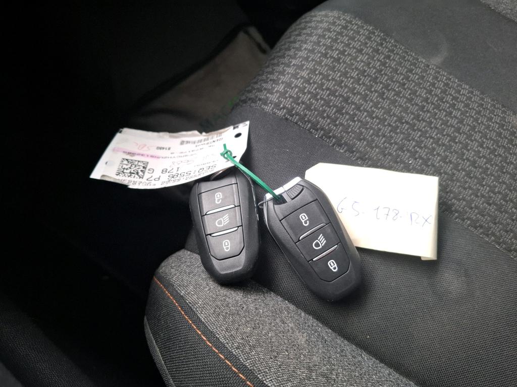 Peugeot 5008 BlueHDi 130ch S&S EAT8 Active Pack 2022