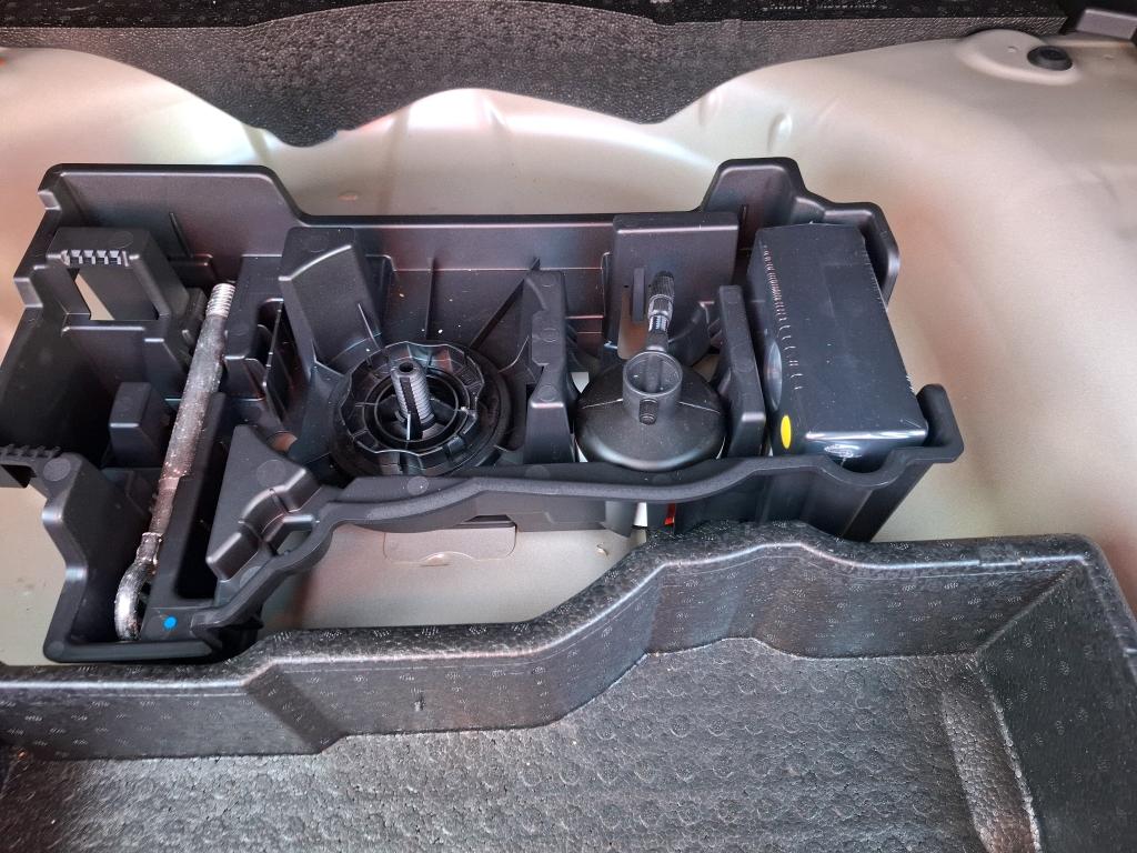 Peugeot 2008 PureTech 100 S&S BVM6 Active 2022