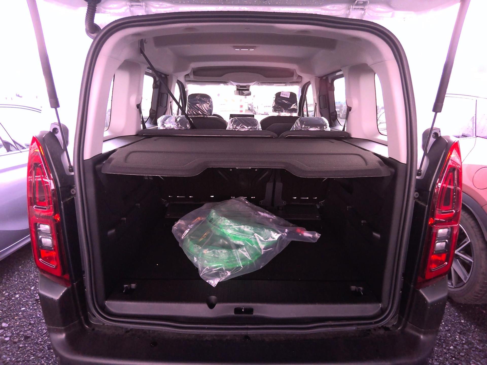 Citroen Berlingo Taille M BlueHDi 100 S&S BVM6 Plus 2025