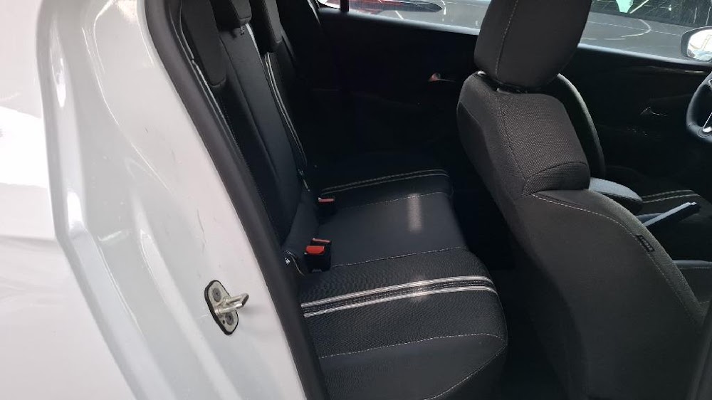 Foto Opel Corsa 12