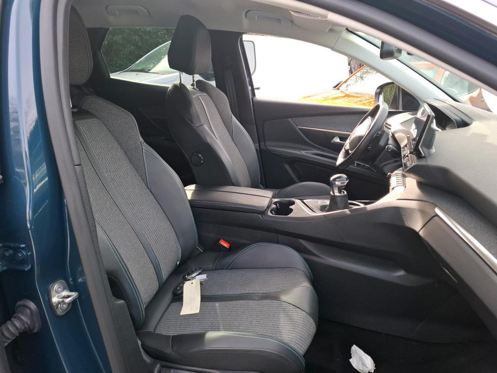 Peugeot 3008 PureTech 130ch S&S BVM6 Allure Pack 2022