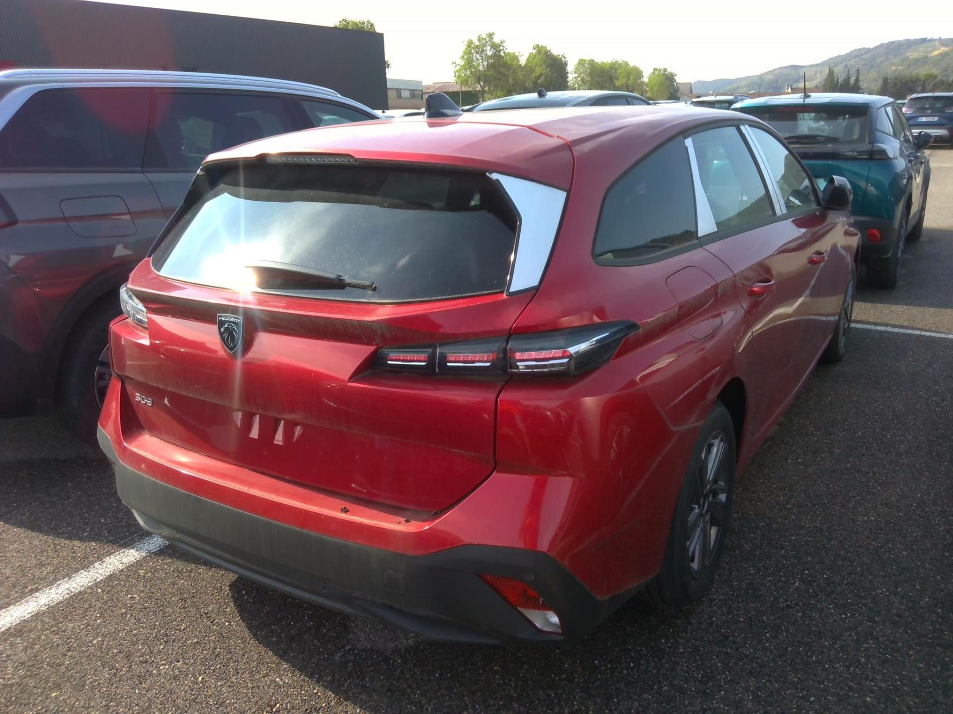 Peugeot 308 SW Hybrid 136 e-DCS6 Active Pack 2024
