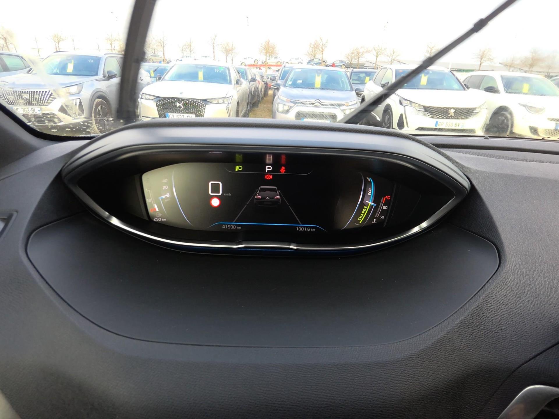Peugeot 5008 Hybrid 136 e-DCS6 Allure Pack 2024