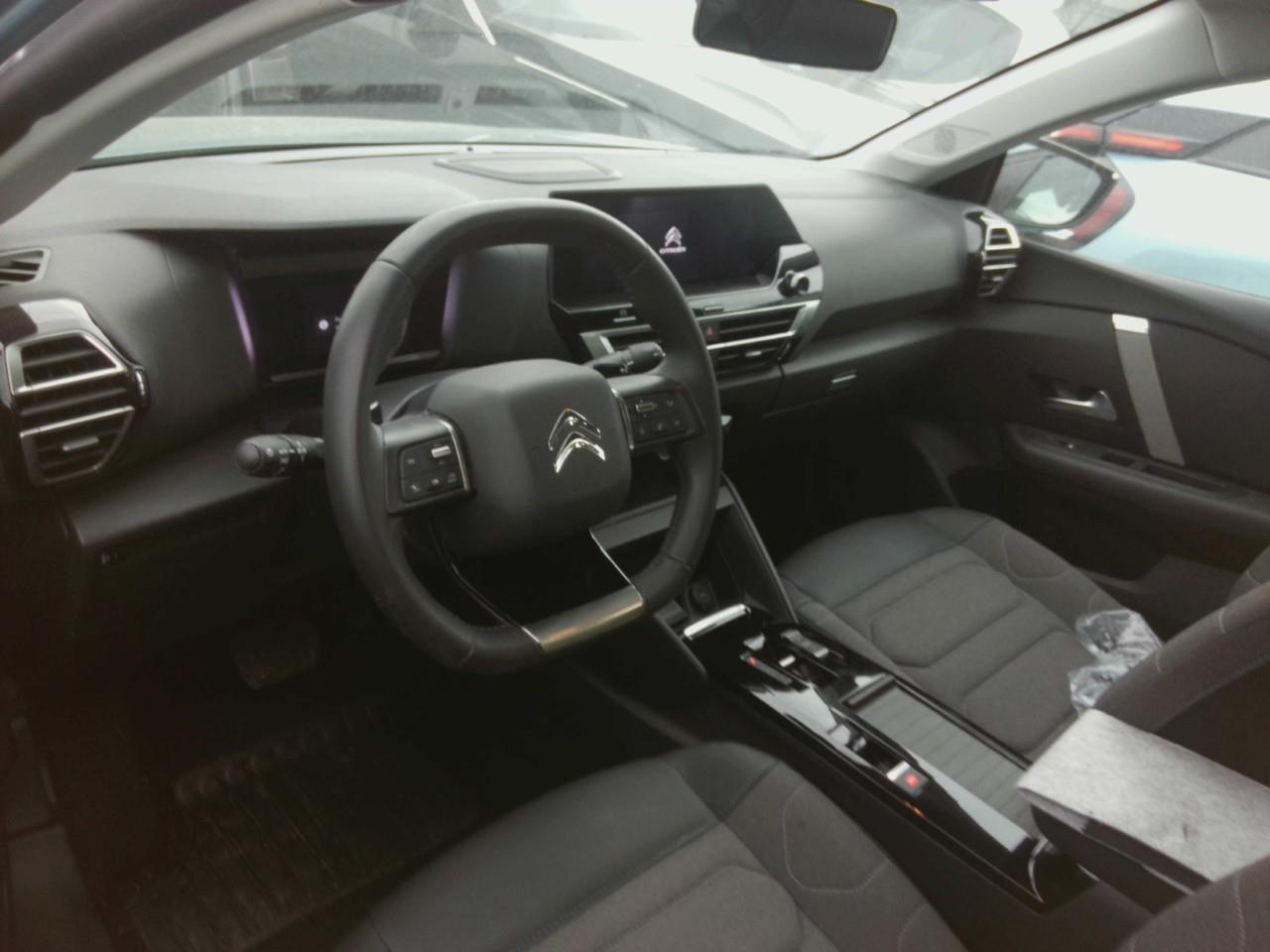 Foto Citroën C4 X 3