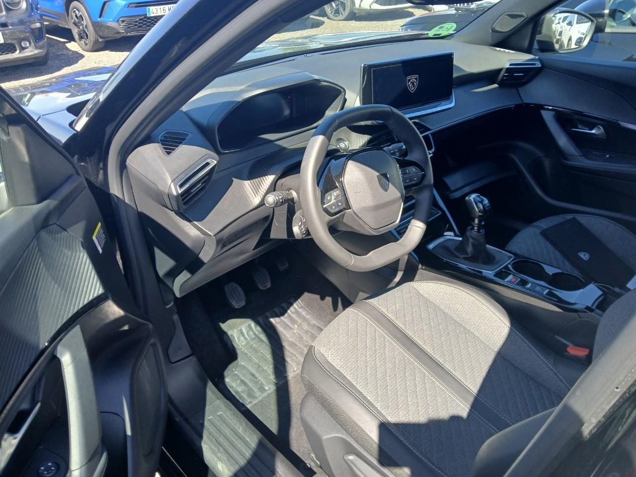 Foto Peugeot 2008 11