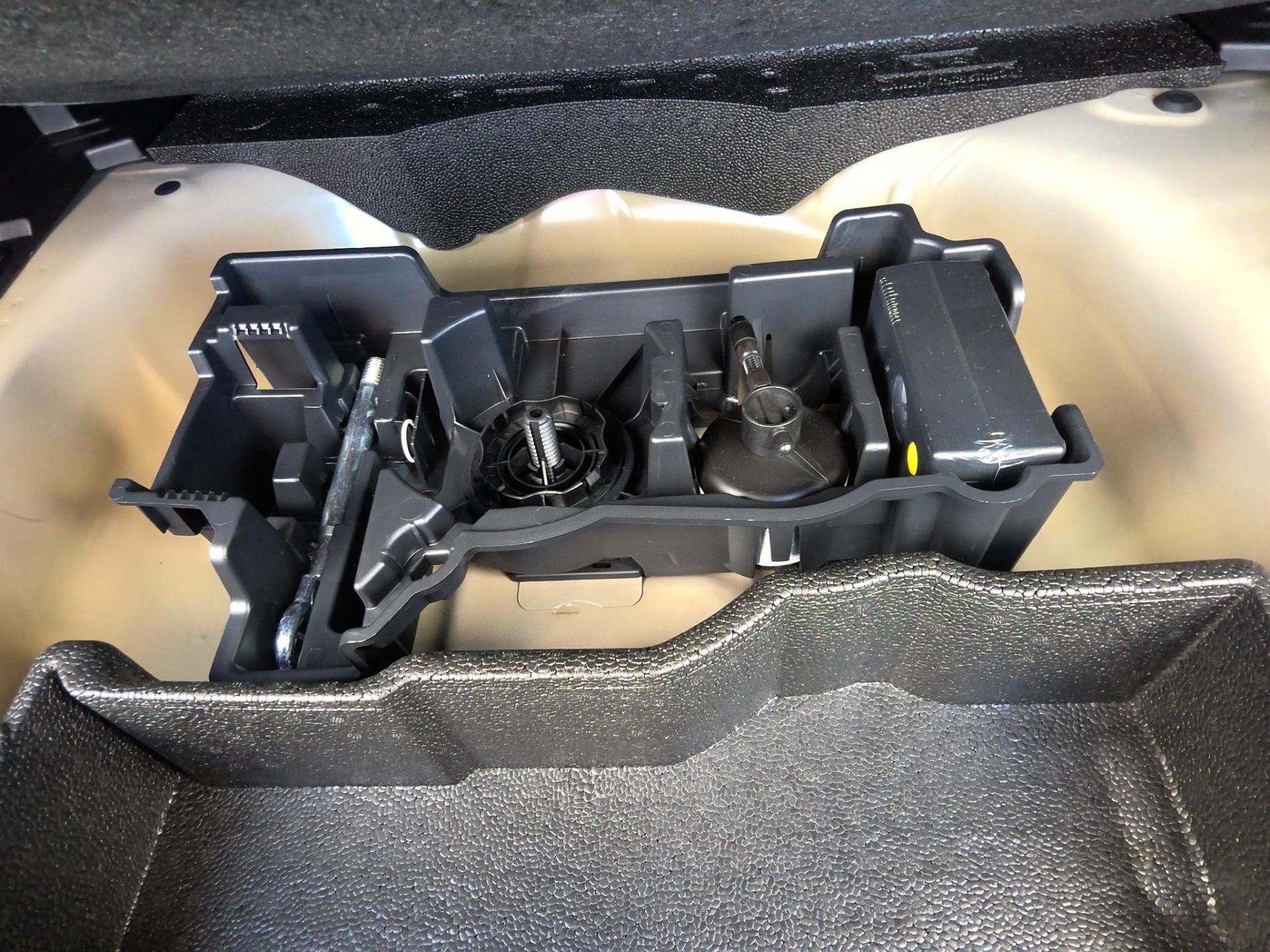 Peugeot 2008 Turbo 100 ch BVM6 Allure 2026