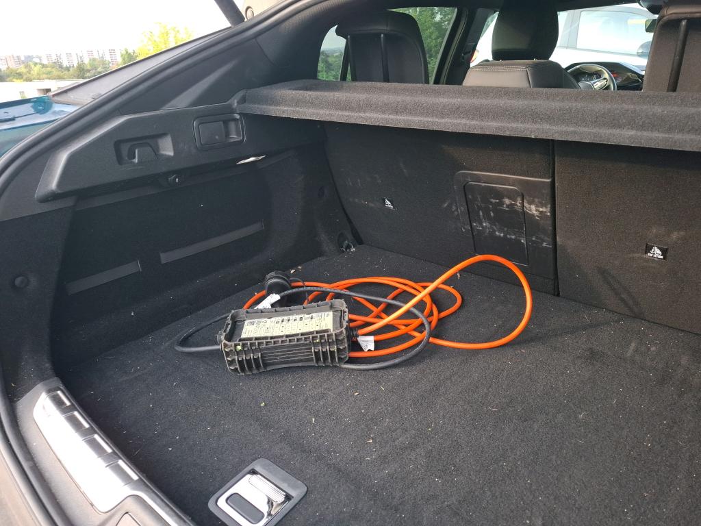 Peugeot 408 PHEV 225 e-EAT8 First Edition 2023