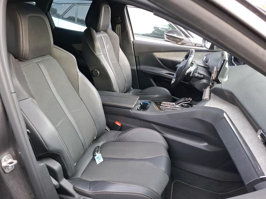 Peugeot 3008 Hybrid4 300 e-EAT8 GT 2022