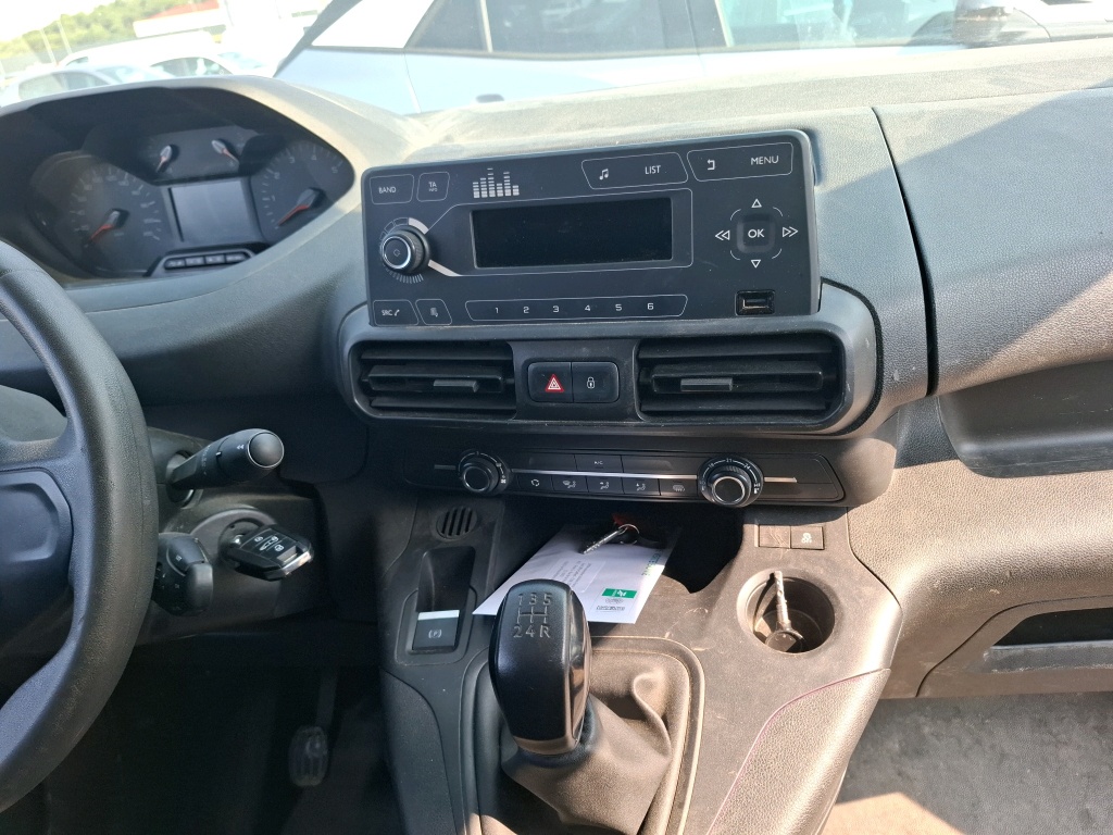 Peugeot PARTNER FOURGON LONG 950 KG BLUEHDI 100 S&S BVM5 PREMIUM 2020
