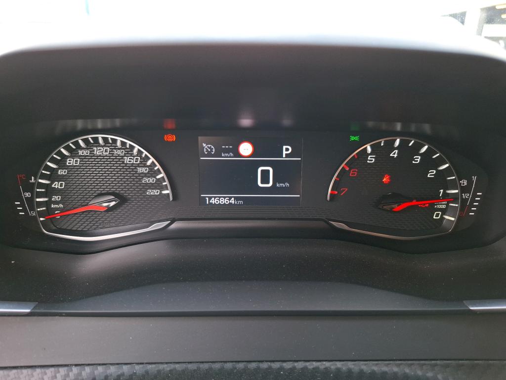 Peugeot 2008 BlueHDi 130 S&S EAT8 Allure 2021