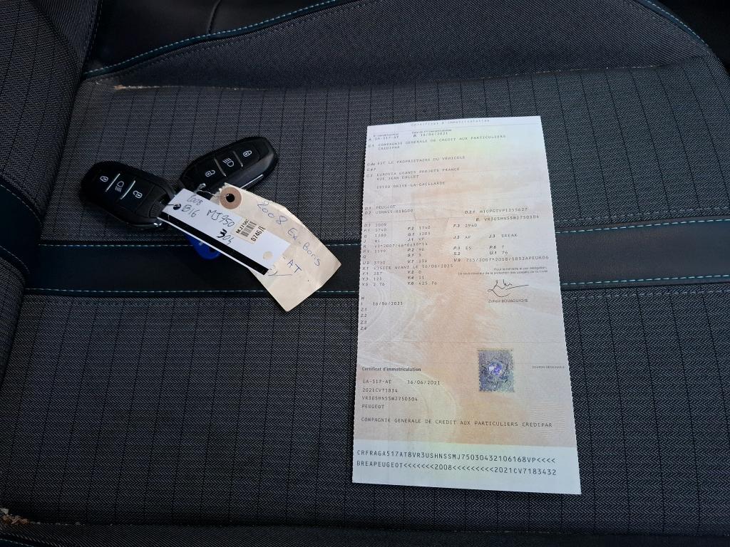 Peugeot 2008 PureTech 130 S&S EAT8 Allure Business 2021