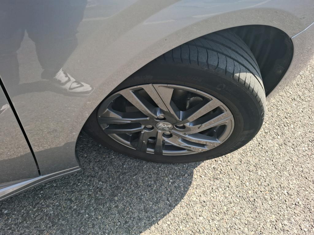 Peugeot 208 PureTech 100 S&S EAT8 Style 2022