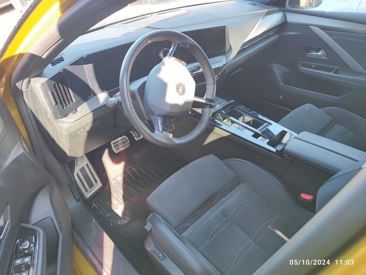 Foto Opel Astra PHEV 10