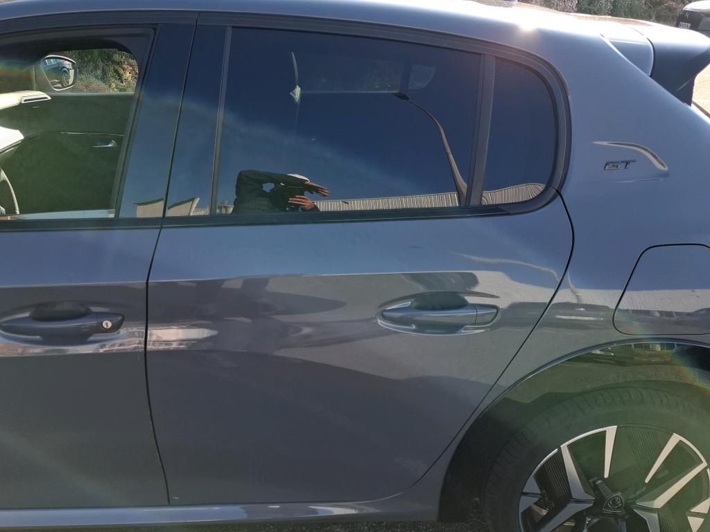 Peugeot 208 Hybrid 100 e-DCS6 GT 2025