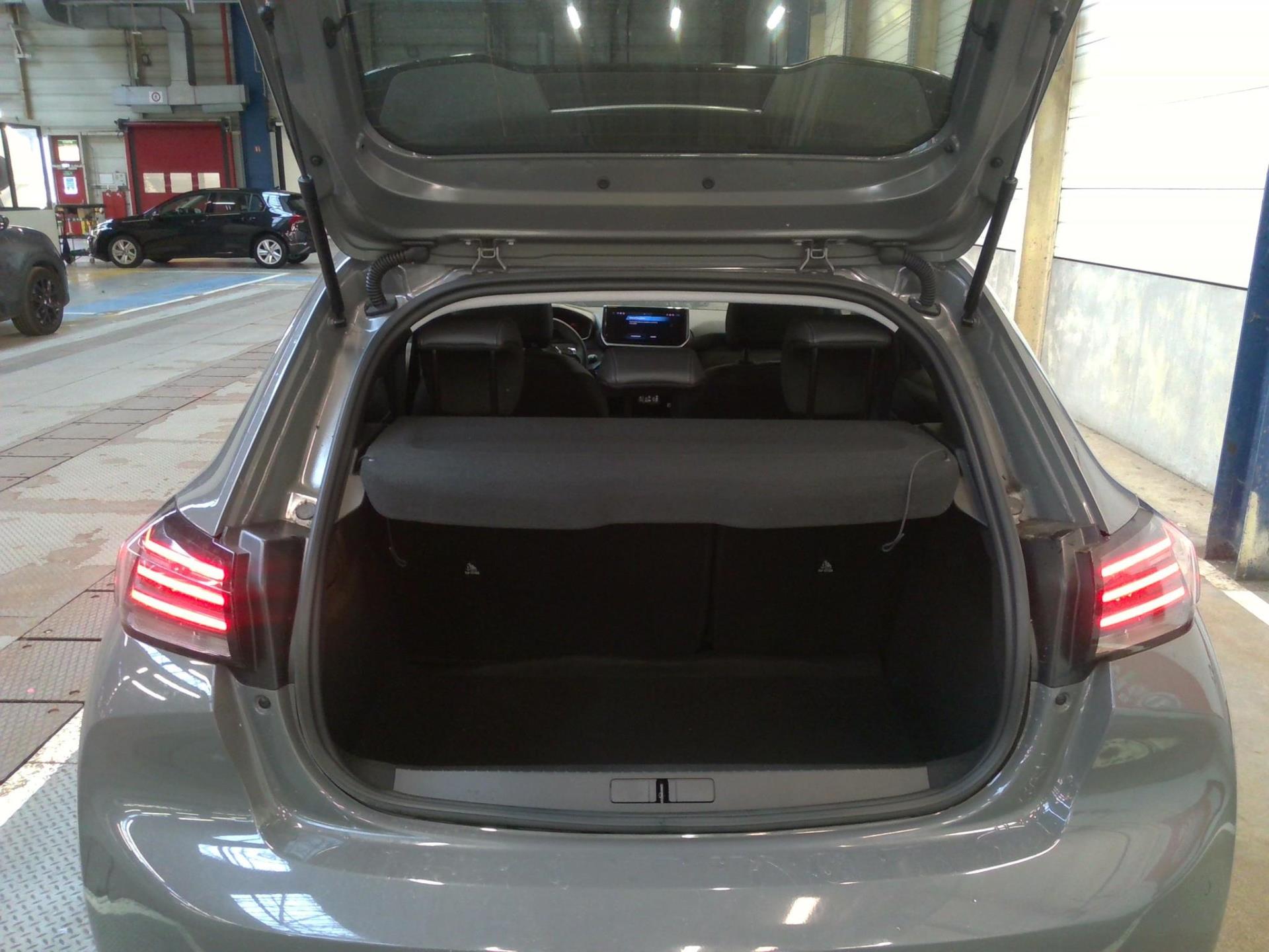 Peugeot 208 Hybrid 100 e-DCS6 Allure 2024