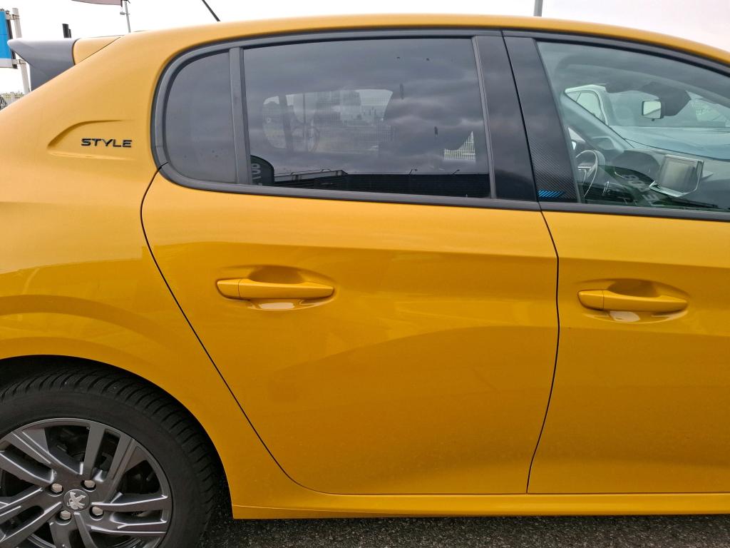 Peugeot 208 PureTech 100 S&S EAT8 Style 2022