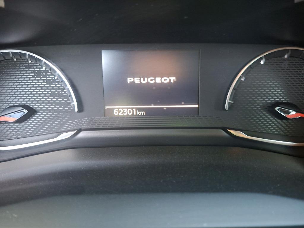 Peugeot 208 PureTech 100 S&S EAT8 Active Business 2021