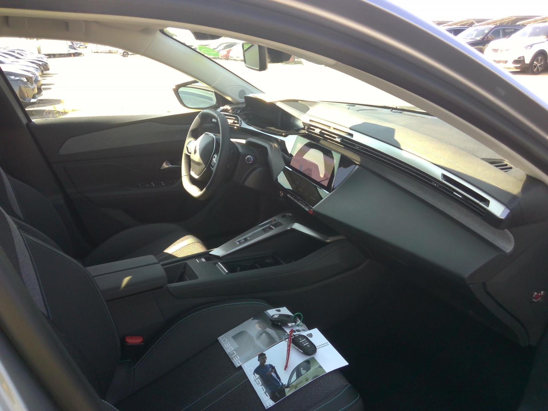 Peugeot 308 SW PHEV 180 e-EAT8 Allure 2024
