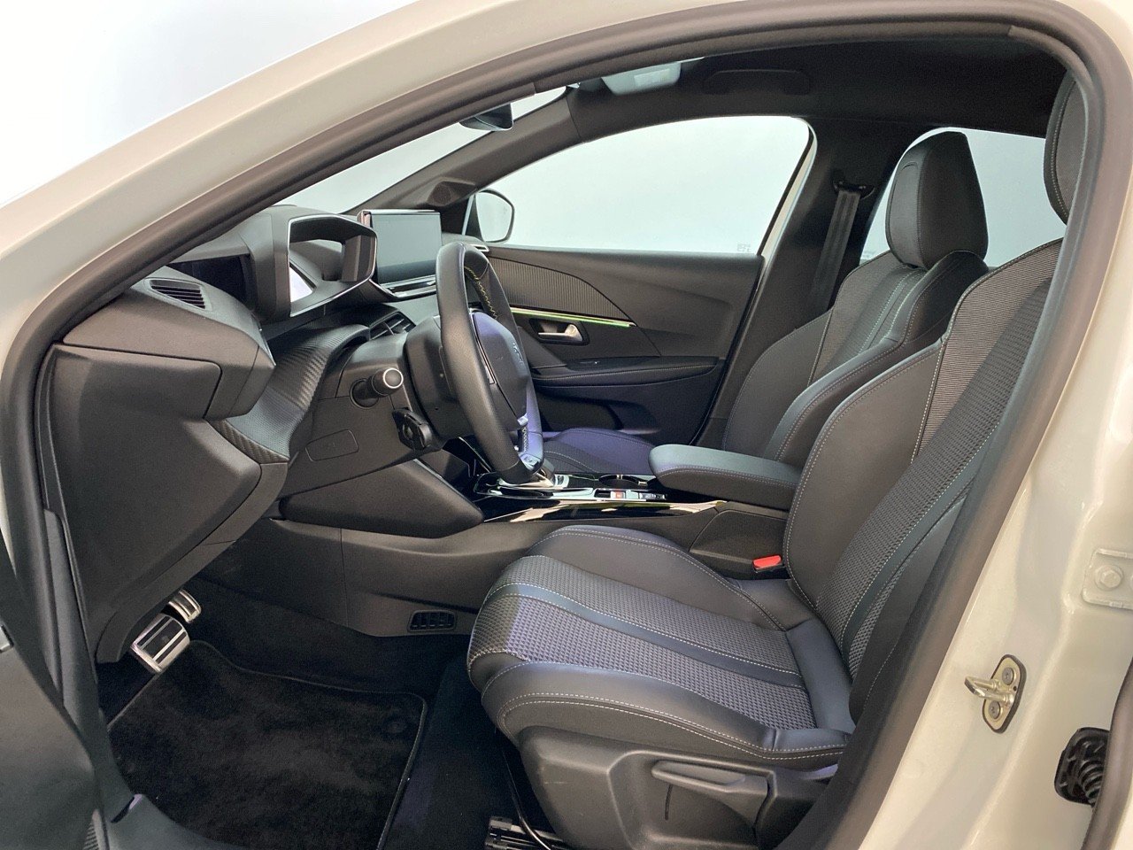 Peugeot 208 Electrique 50 kWh 136ch GT 2022