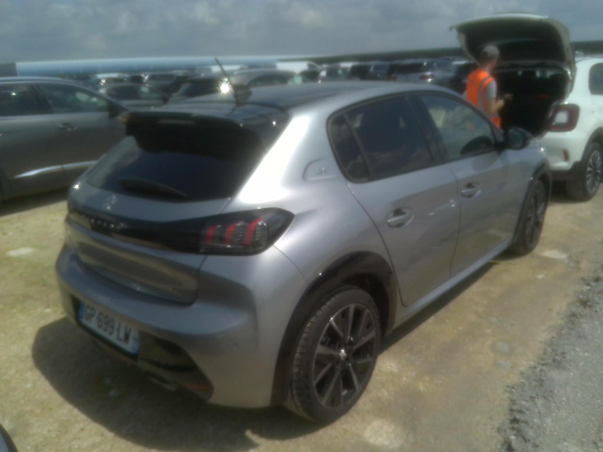 Peugeot 208 PureTech 130 S&S EAT8 GT 2023