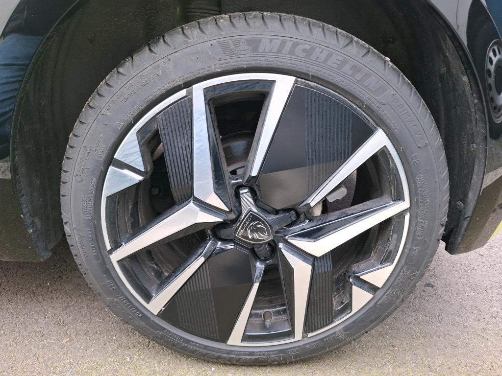 Peugeot 208 Hybrid 145 ch e-DCS6 GT 2025