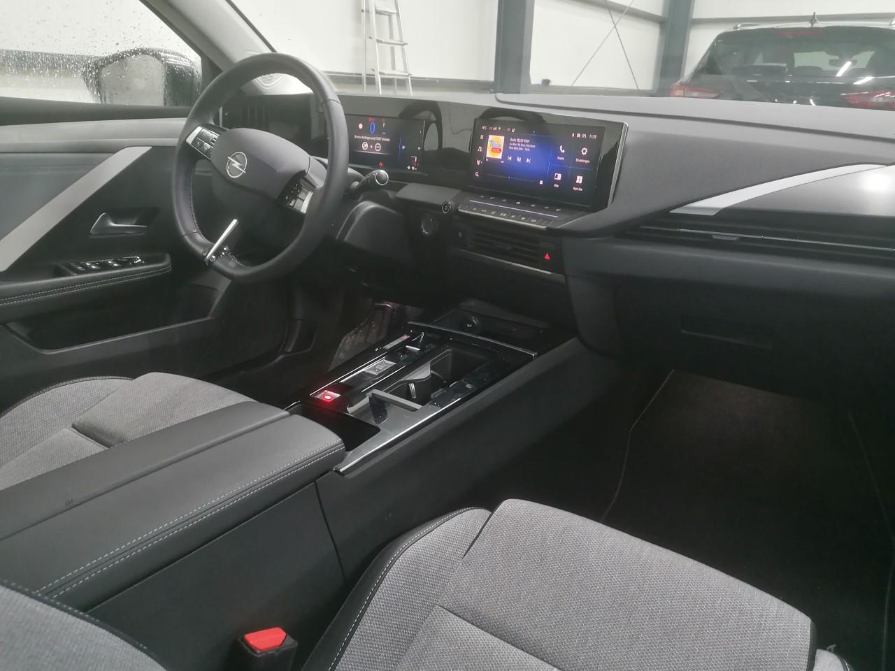 Opel Astra Hybrid 180 ch BVA8 Elegance Business 2022