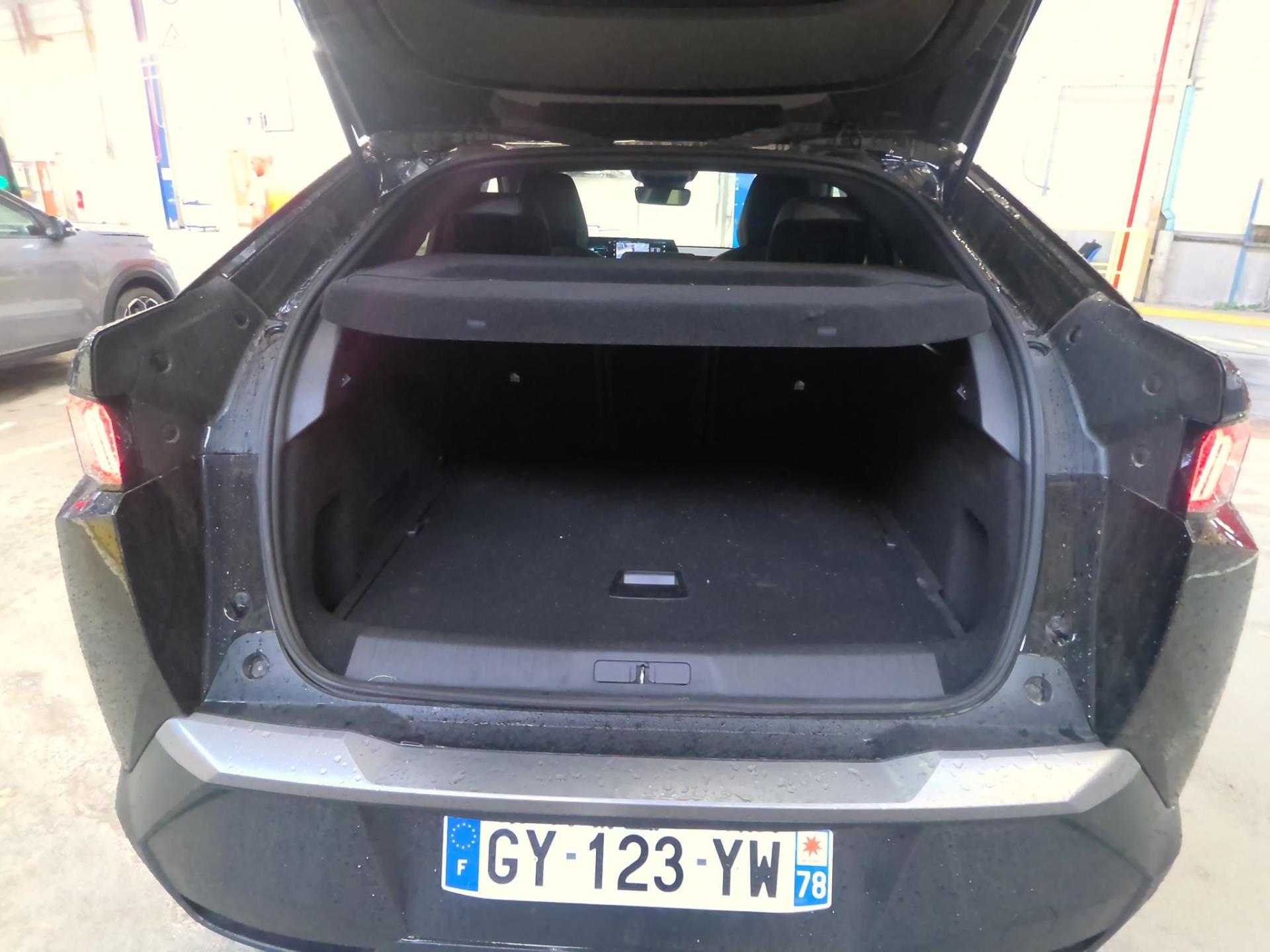 Peugeot 3008 Hybrid 136 e-DCS6 Allure 2024
