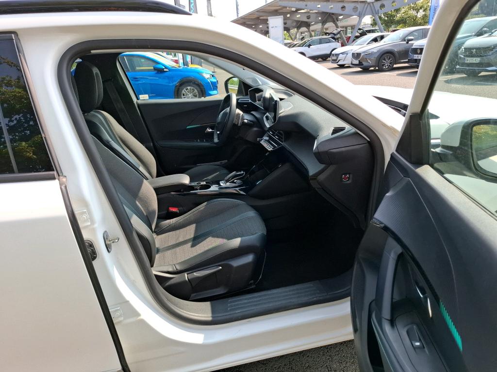 Peugeot 2008 PureTech 130 S&S EAT8 Allure Pack 2021