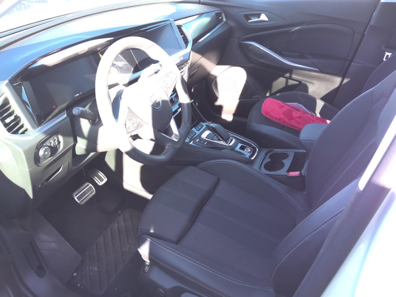 Foto Opel Grandland PHEV 3
