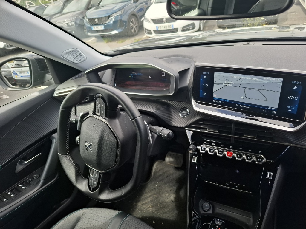 Peugeot 2008 BlueHDi 130 S&S EAT8 Allure Pack 2022
