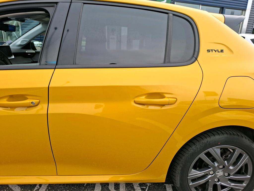 Peugeot 208 PureTech 100 S&S EAT8 Style 2022