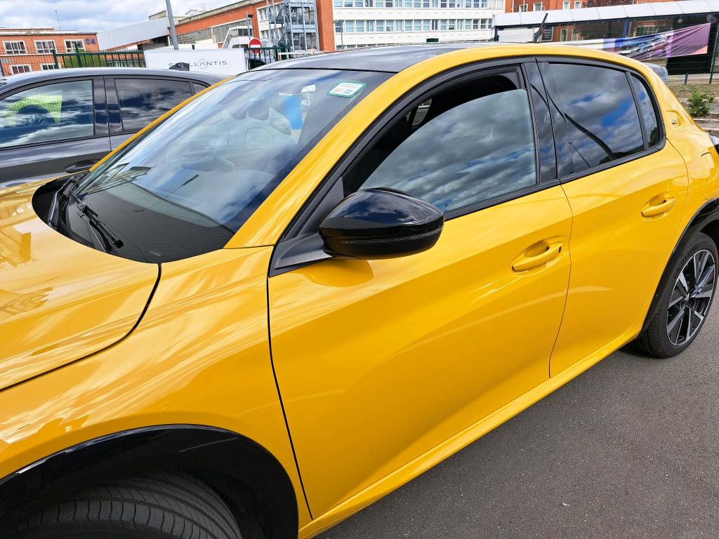 Peugeot 208 PureTech 130 S&S EAT8 GT 2022