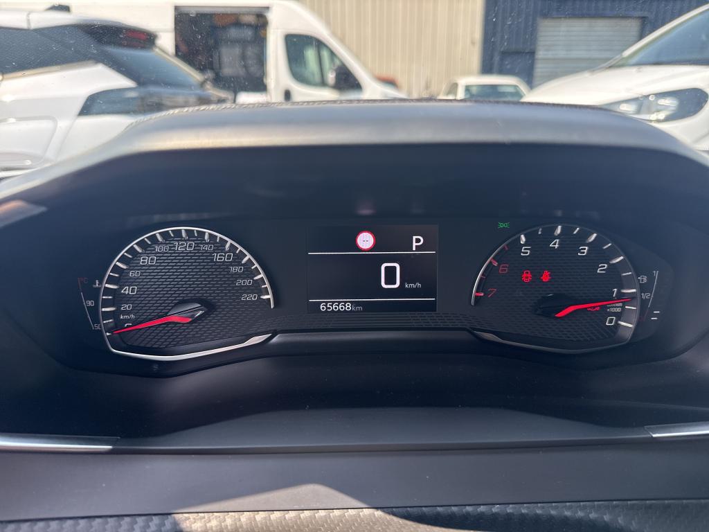 Peugeot 2008 BlueHDi 130 S&S EAT8 Allure 2022