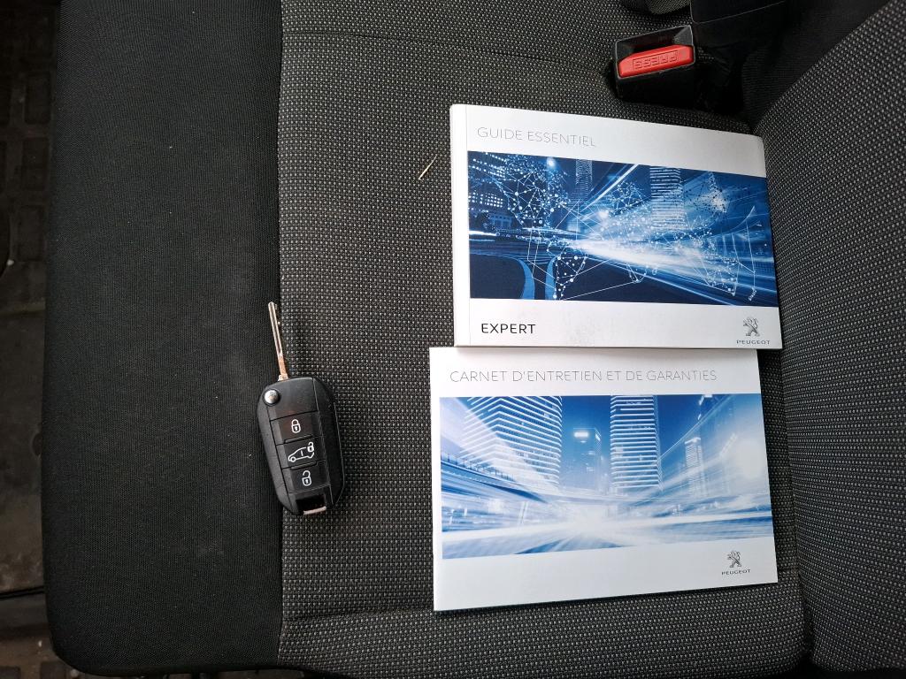 Peugeot EXPERT FGN TOLE STANDARD 2.0  BLUEHDI 120 S&S BVM6 PREMIUM 2018