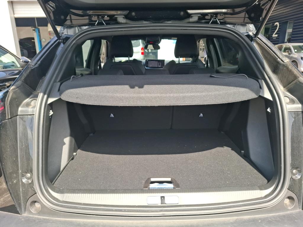 Peugeot 2008 Hybrid 145 e-DCS6 GT 2025