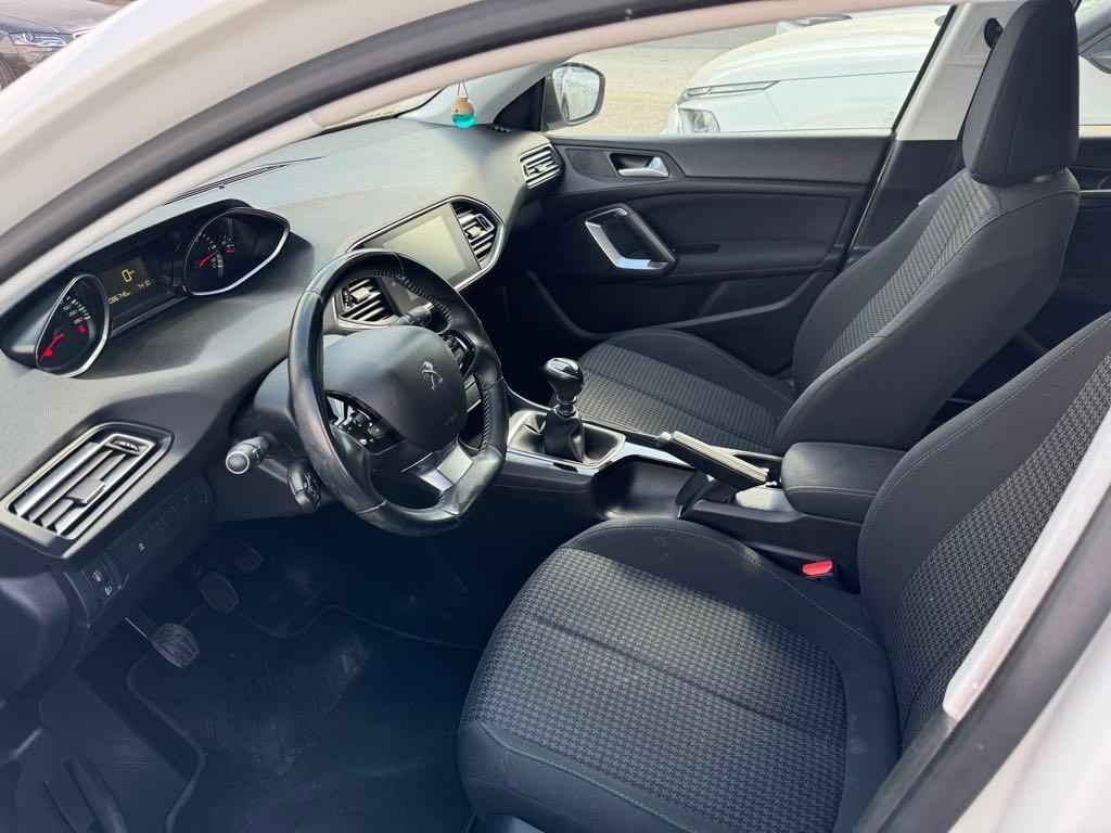 Foto Peugeot 308 7