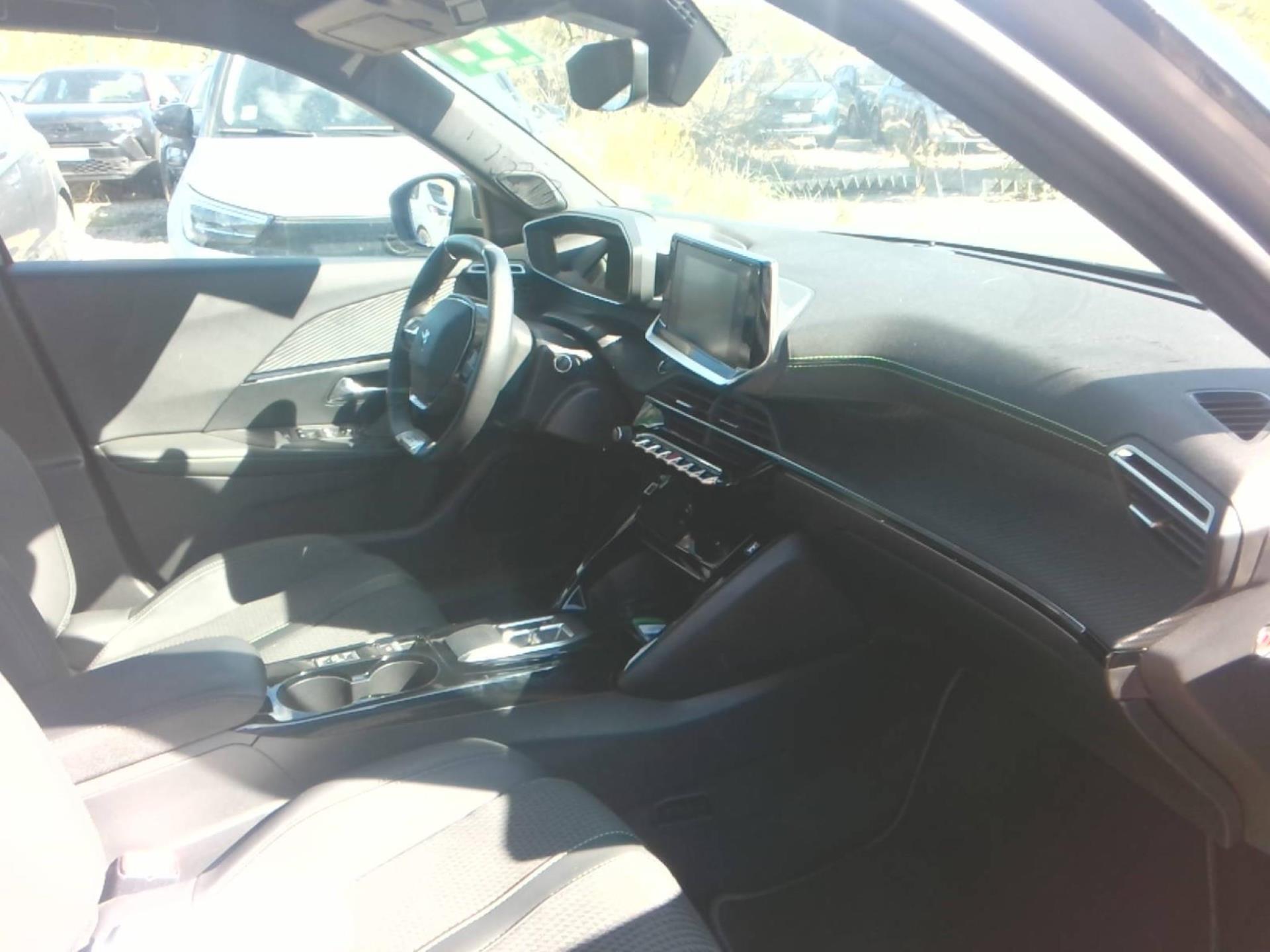 Peugeot 2008 Electrique 136 ch GT 2023