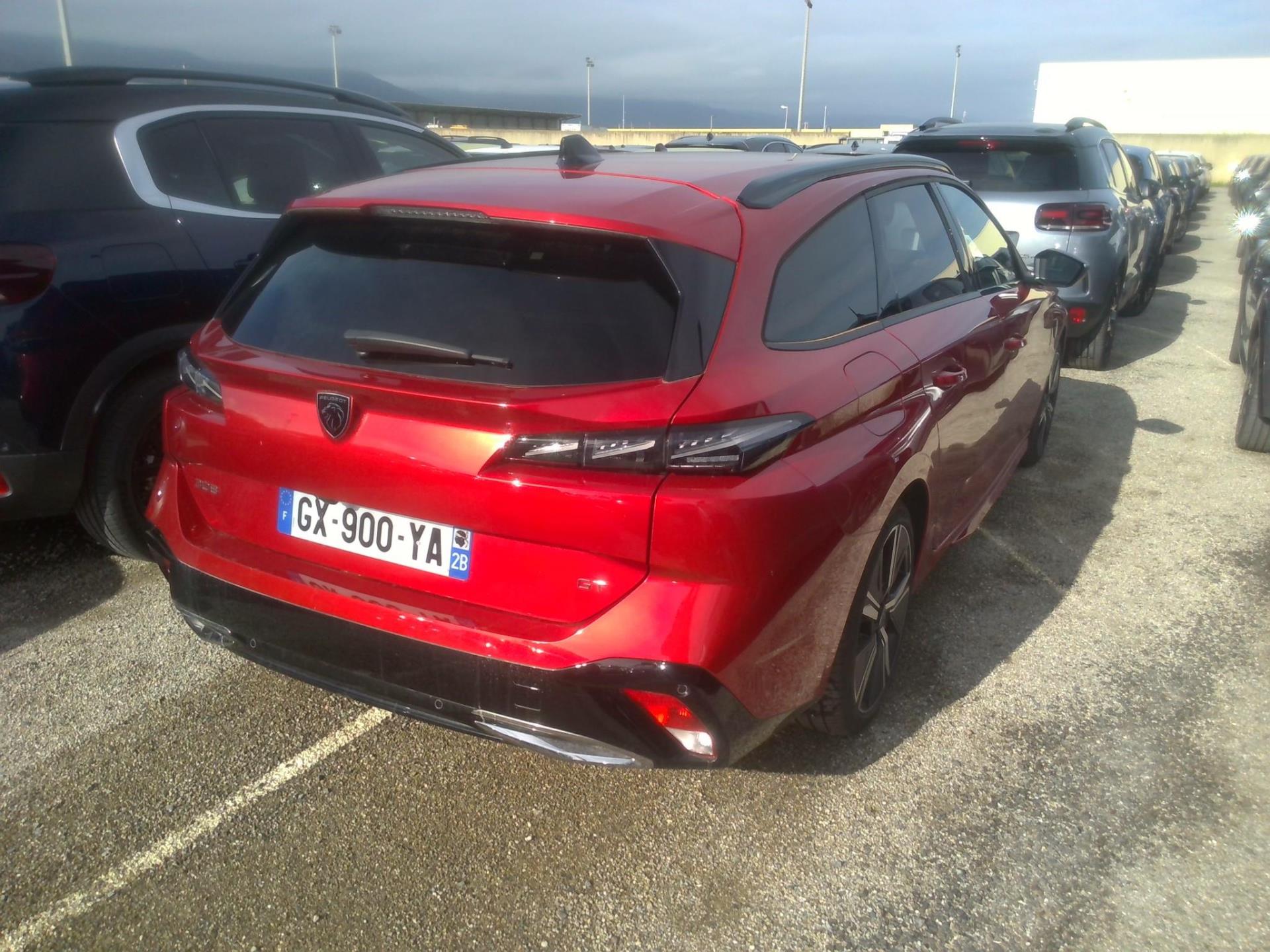 Peugeot 308 SW Hybrid 136 e-DCS6 GT 2024