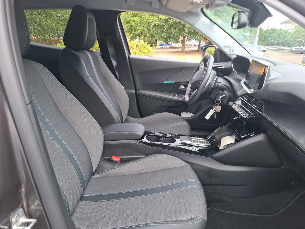 Peugeot 2008 BlueHDi 130 S&S EAT8 Allure 2022