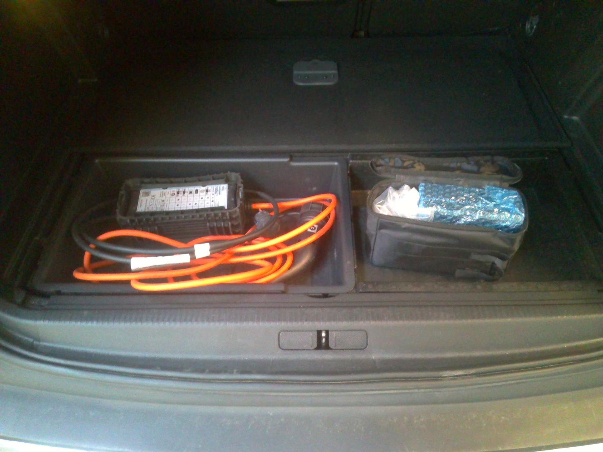 Peugeot 3008 Hybrid4 300 e-EAT8 GT 2022