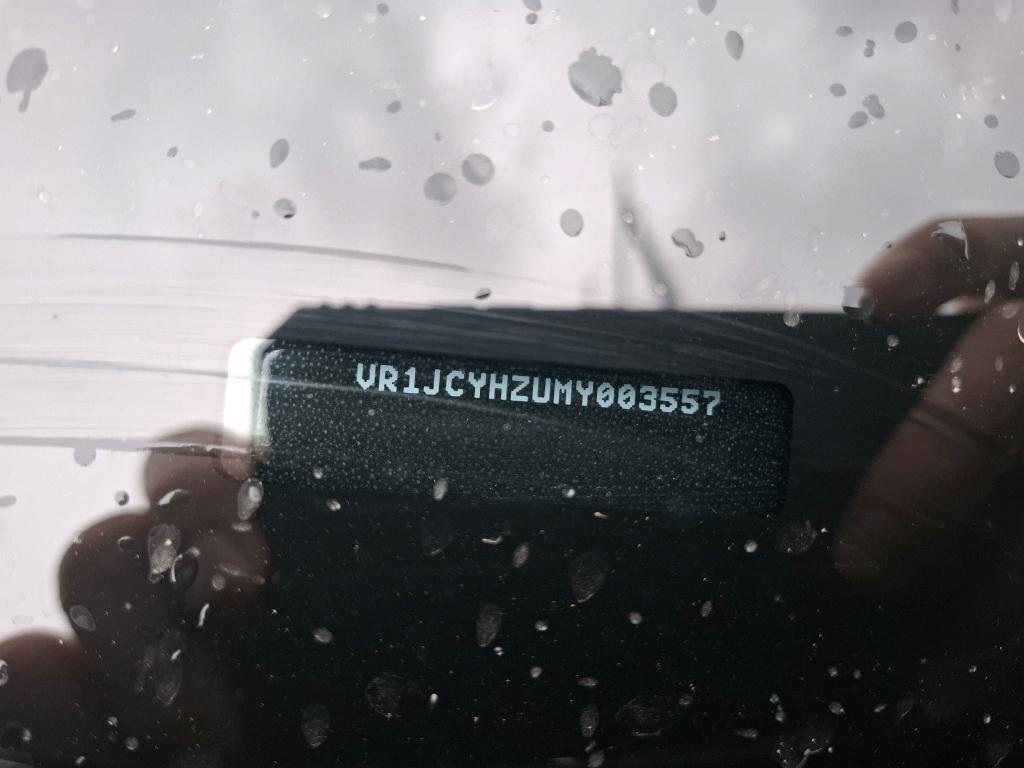 DS DS7 Crossback BlueHDi 130 EAT8 Performance Line+ 2021