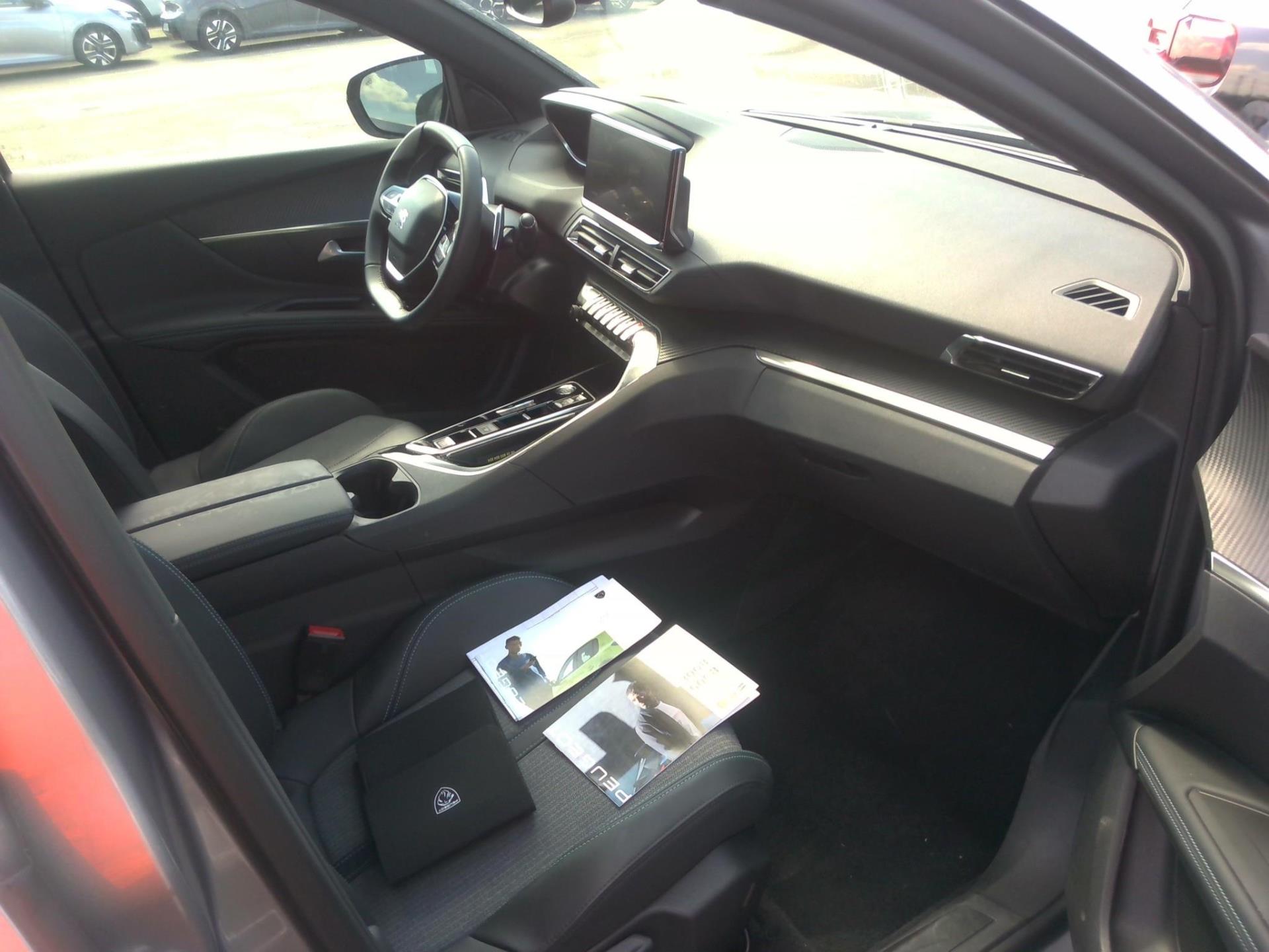 Peugeot 3008 BlueHDi 130ch S&S EAT8 Allure Pack 2024