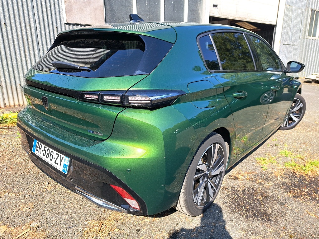 Peugeot 308 PHEV 180 e-EAT8 Allure 2023