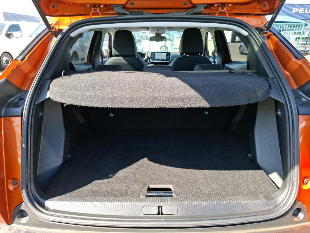 Peugeot 2008 BlueHDi 130 S&S EAT8 Allure Business 2021